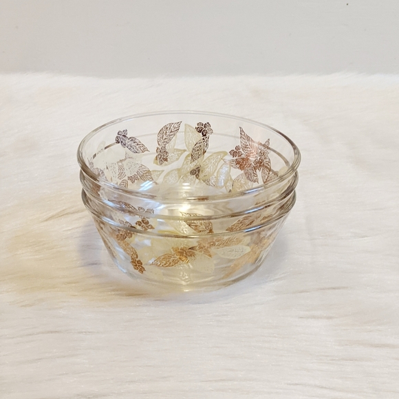 Vintage sit of 3 bowls with gold leaf print. - Picture 7 of 8